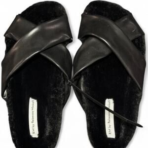 RM Rebecca Minkoff Black Super Soft Faux Fur Faux Leather Criss Cross Slides 7